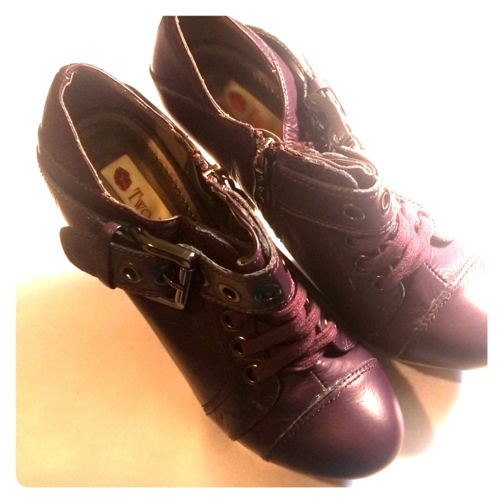 Two Lips Purple Leather Lace Up Platform Heels